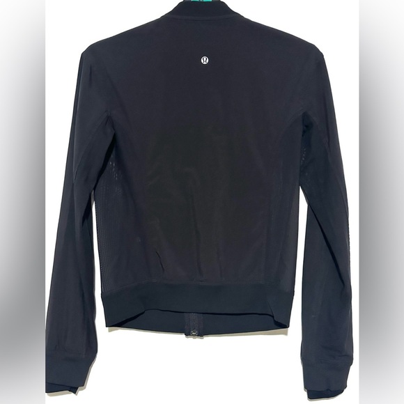 Lululemon Noir Jacket II 4 - Picture 5 of 7